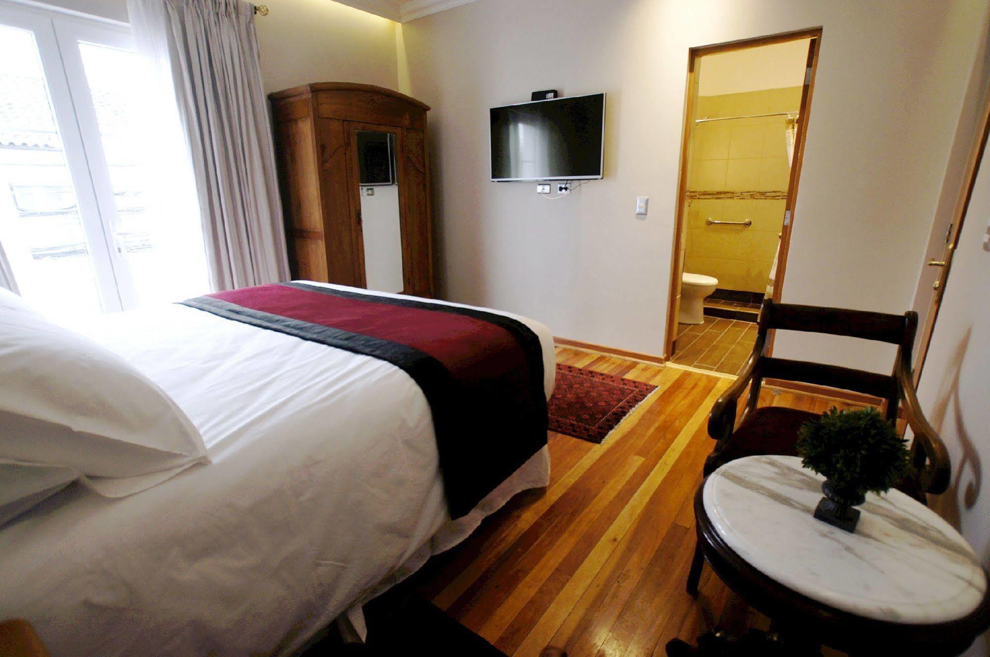Quiral Hotel Boutique Сантьяго Экстерьер фото