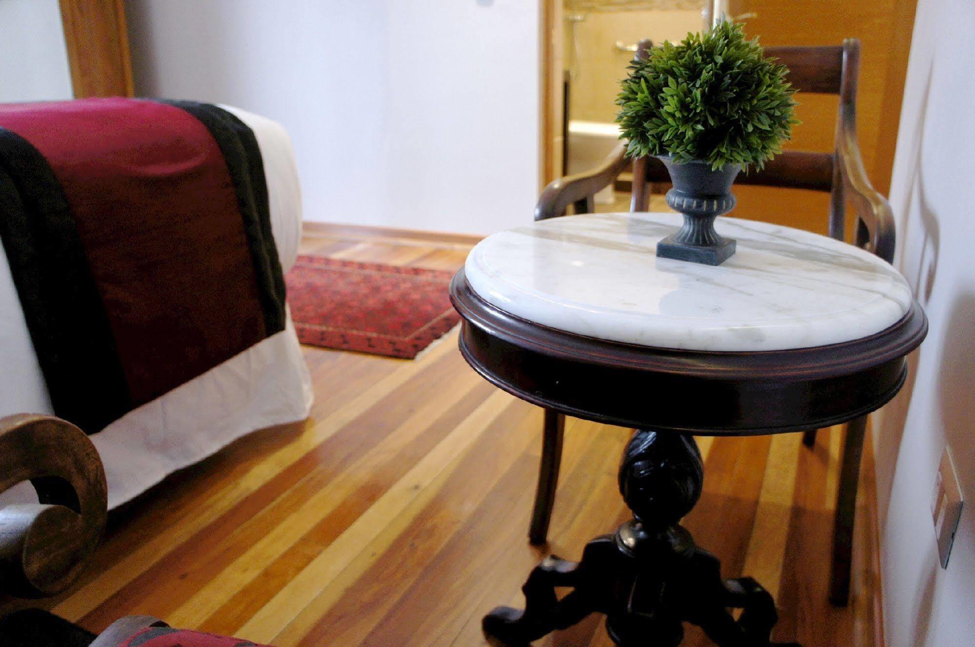 Quiral Hotel Boutique Сантьяго Экстерьер фото